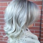 5-Mittellang silber haar mit bang