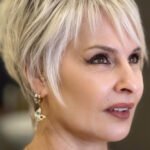 Frisuren 2024: Diese Schnitte & Haarfarben sind Trend