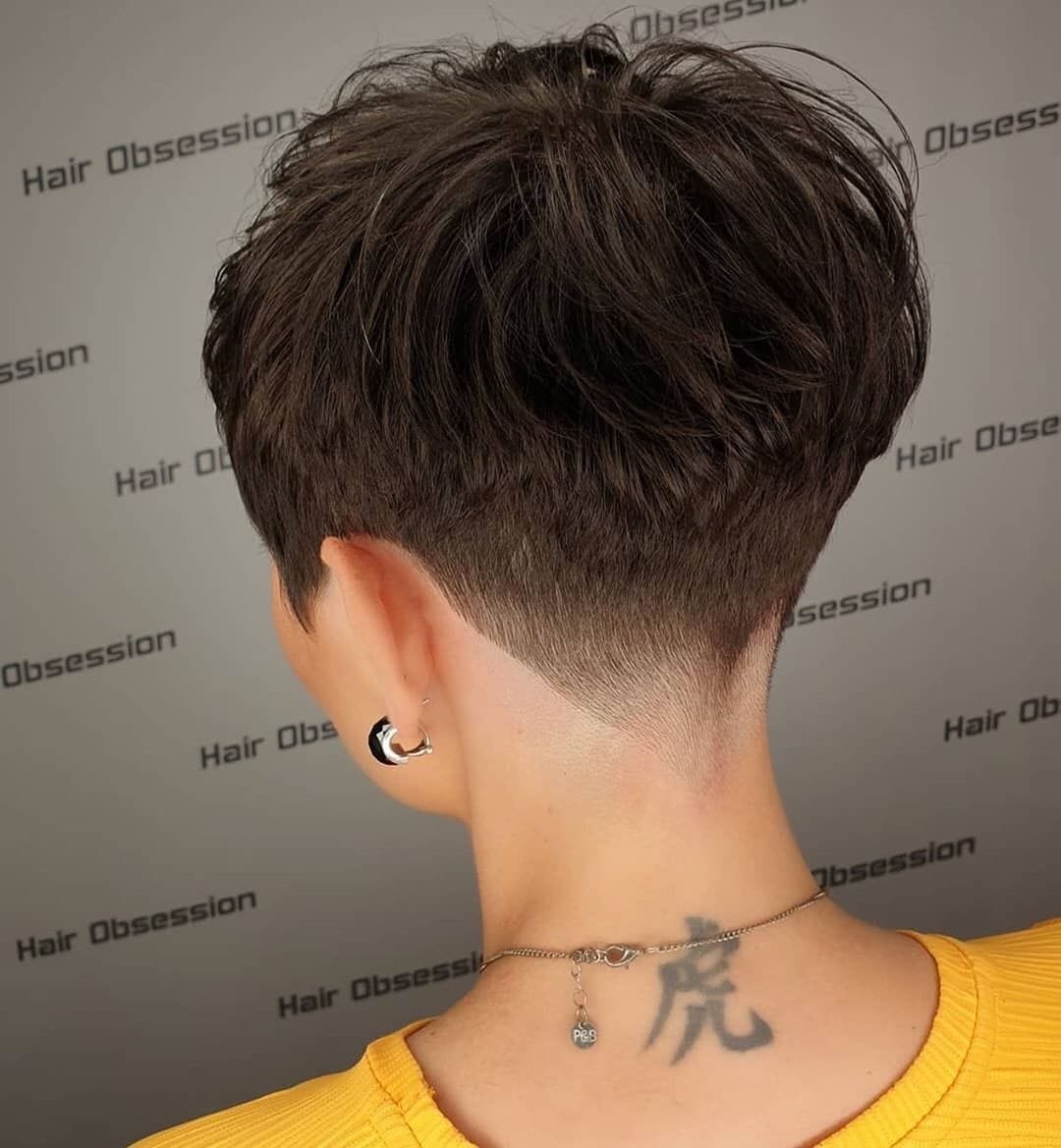 Kurze Haare für das Frühjahr