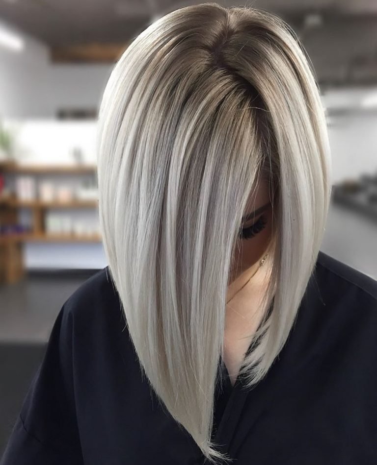 Bob Fangen Sie Die Neuesten Trends Mit Haar-Stil 