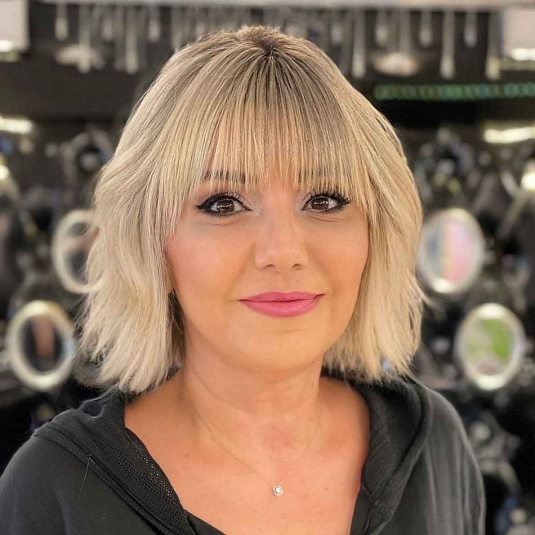 modern-chin-length-bob-with-bangs