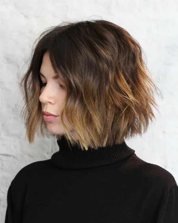 Frisch und modern: Kurze gestufte Bob Frisuren