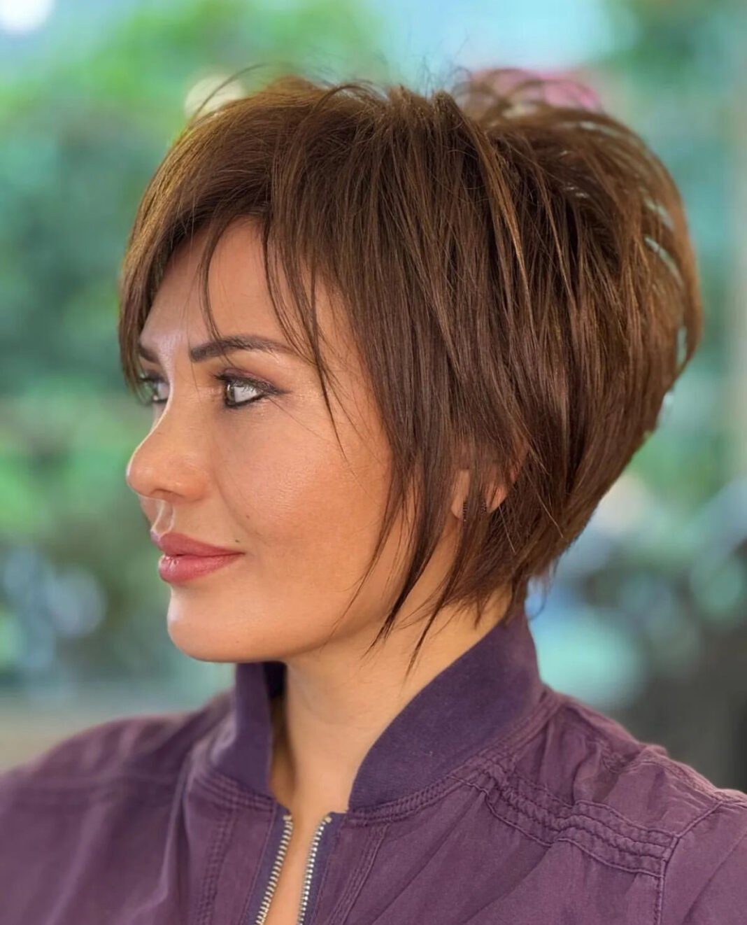 Zeitlose Eleganz: 25 schicke Kurzhaarfrisuren, die Ihren 40er-Jahre-Look aufwerten